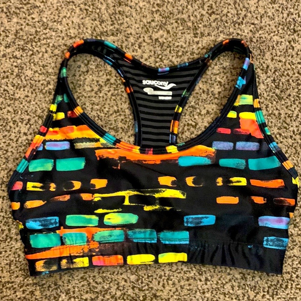 Saucony Sports Bra. Bright neons colors. Size M. Excellent condition.